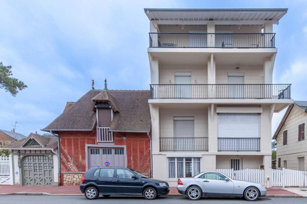 2-Bedroom Apartment With Balcony Near Hippodrome Deauville Exteriör bild